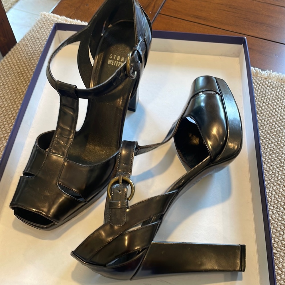 Stuart Weitzman women shoes, 9M pewter, leather platform peep, toe heels.
